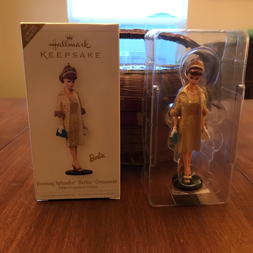 2006 Hallmark Barbie Ornament Evening Splendor